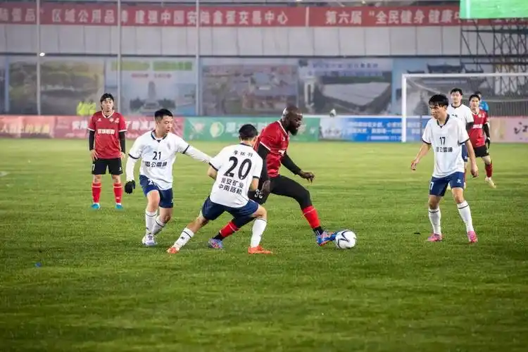 德国乙级联赛：不莱梅 VS 海登海姆